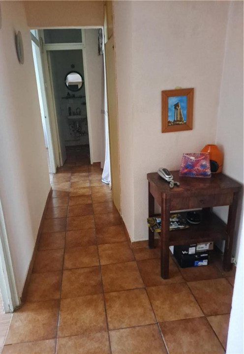  Apartament 4 camere decomandat in zona  Astra