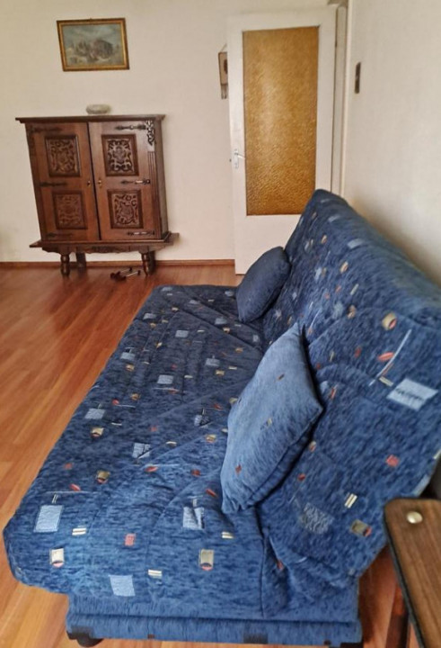  Apartament 4 camere decomandat in zona  Astra