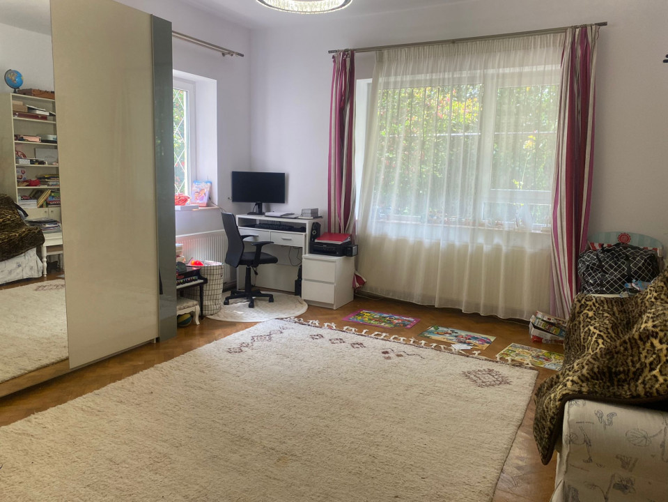 Apartament 3 camere Zona Centrul  Istoric 