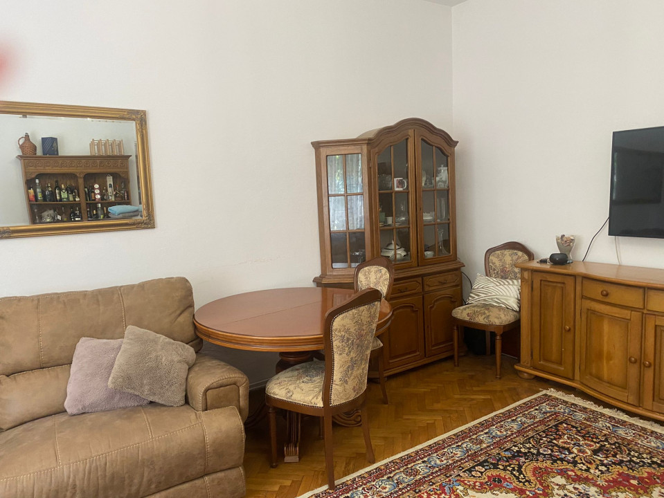 Apartament 3 camere Zona Centrul  Istoric 