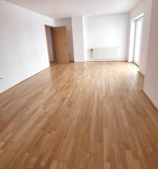 Casa individuală 5 camere cu 1000 mp teren si garaj, Brasov-Stupini