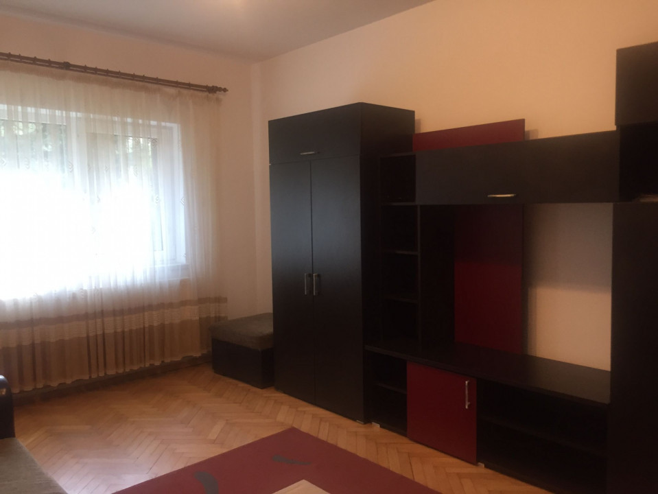 Apartament 3 camere in bloc vila, Racadau