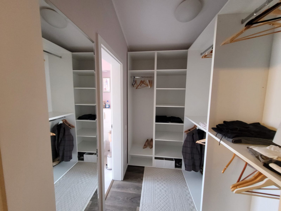 Casă 4 camere, design modern și elegan, mobilată si utilată, Sânpetru - Brasov