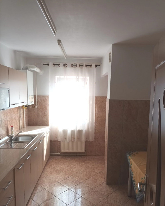 Apartament 3 camere Zona Triaj 