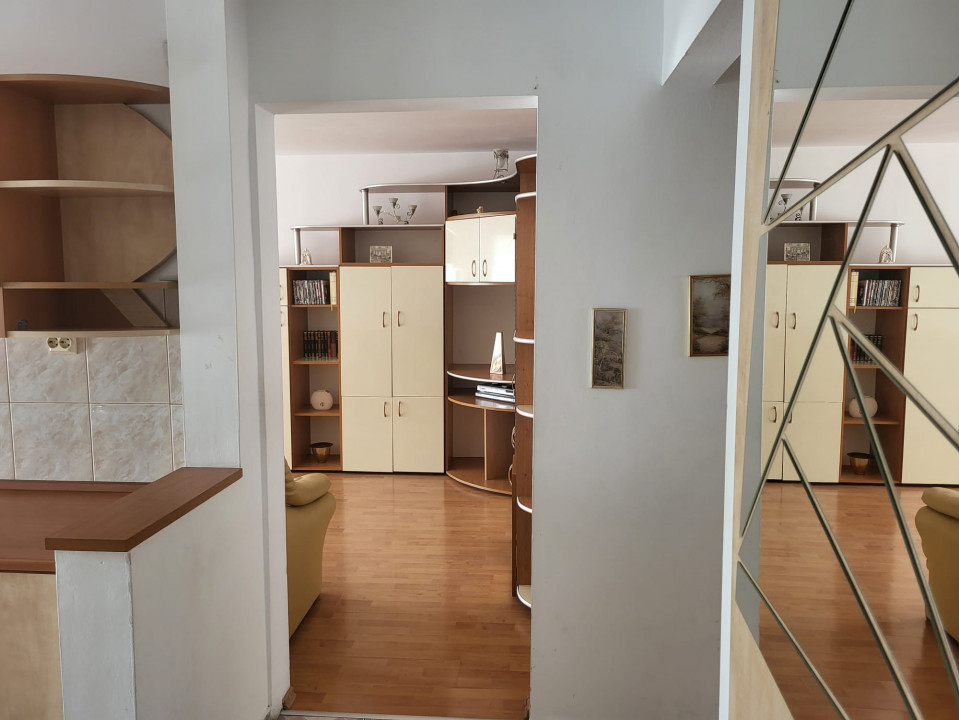 Apartament 3 camere, Zona Județean, Brașov