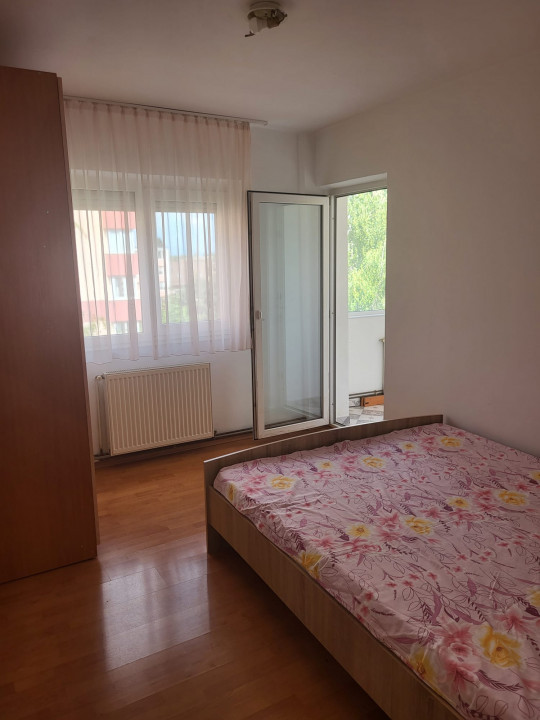 Apartament 3 camere, Zona Județean, Brașov