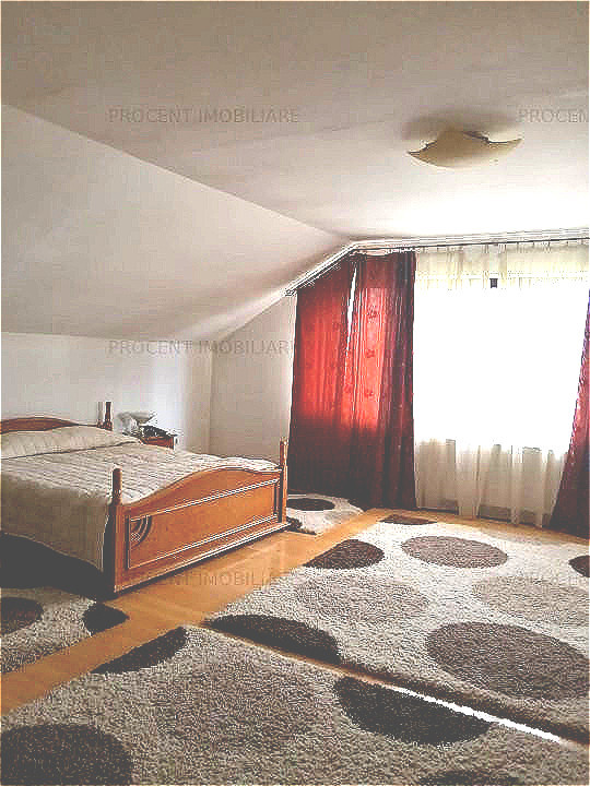 CASA DEOSEBITA  HARMAN 