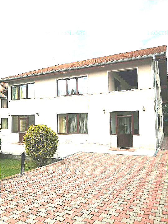 CASA DEOSEBITA  HARMAN 