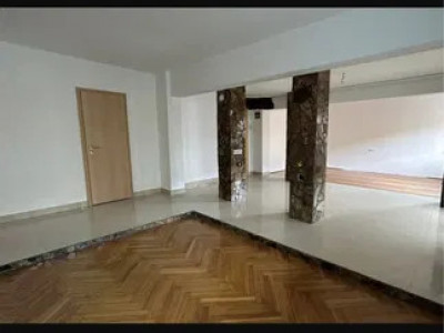 Apartament 3 camere Zona Grivitei 