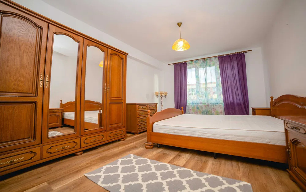 Apartament doua camere Centru  Civic .