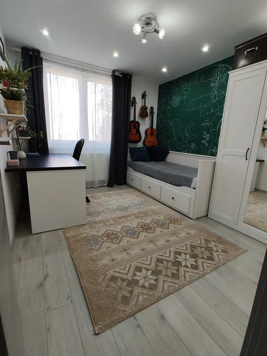 Apartament 4 camere Zona Centrul Civic 