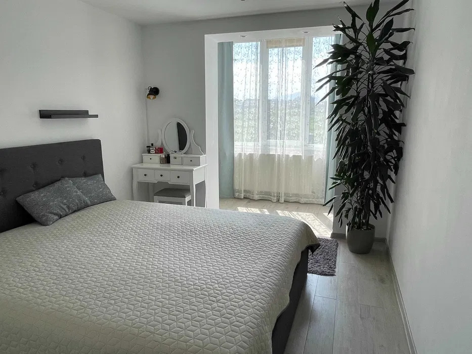 Apartament 4 camere Zona Centrul Civic 