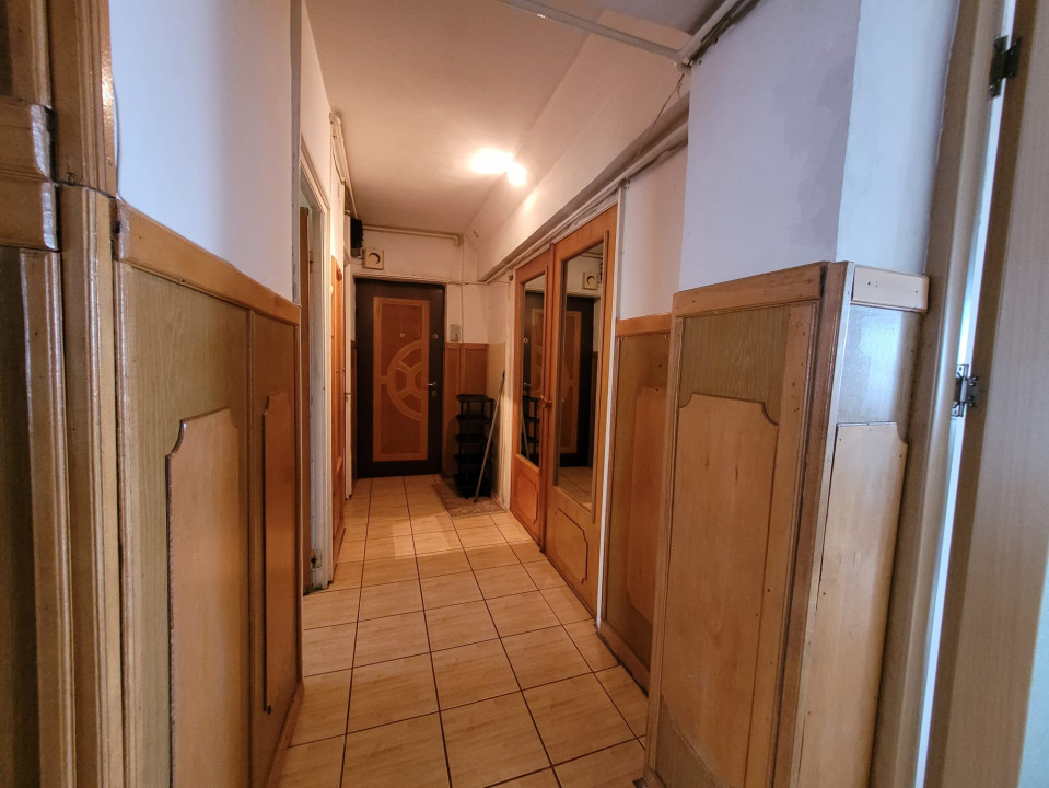 Apartament decomandat situat în Cartierul  Craiter