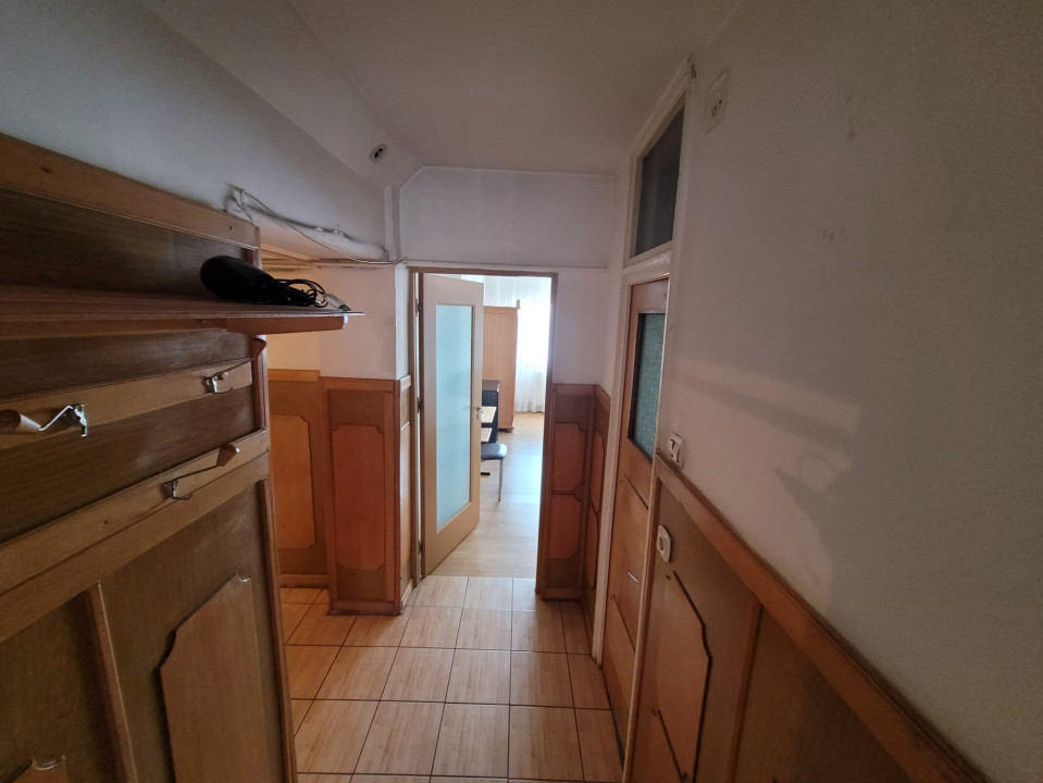 Apartament decomandat situat în Cartierul  Craiter