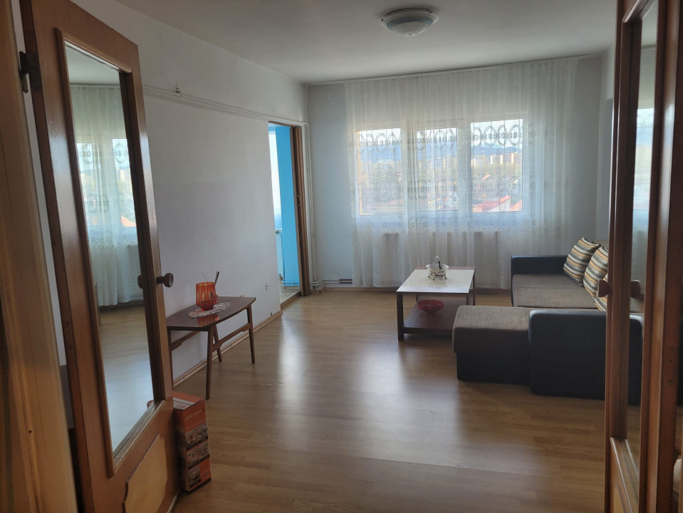 Apartament decomandat situat în Cartierul  Craiter