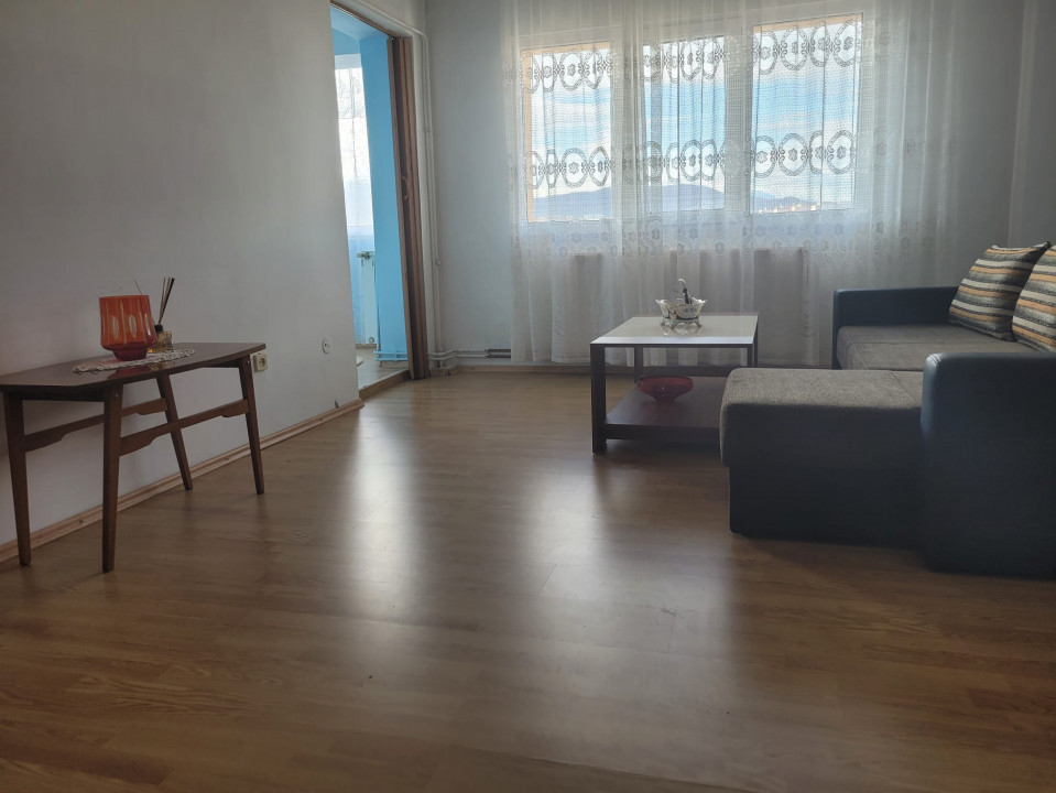 Apartament decomandat situat în Cartierul  Craiter