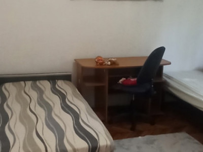 Apartament 2 camere (mobilat-utilat ), situat în zona Gemenii.