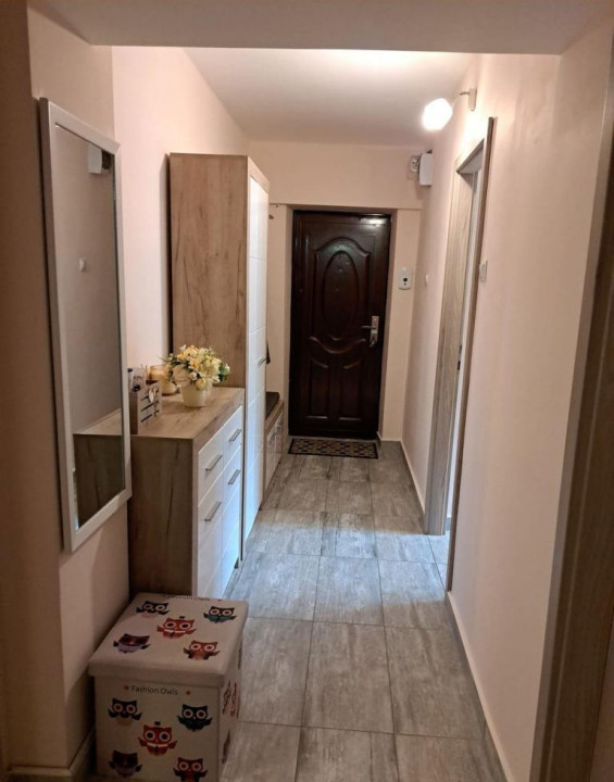 Apartament 2 camere, situat în zona Grivitei.