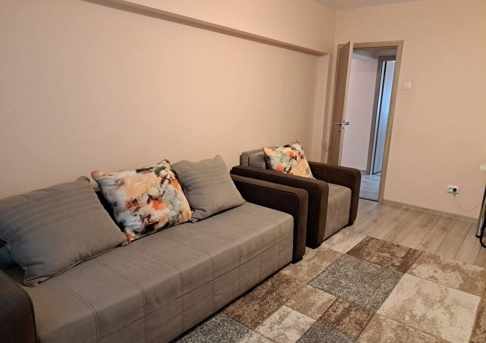 Apartament 2 camere, situat în zona Grivitei.