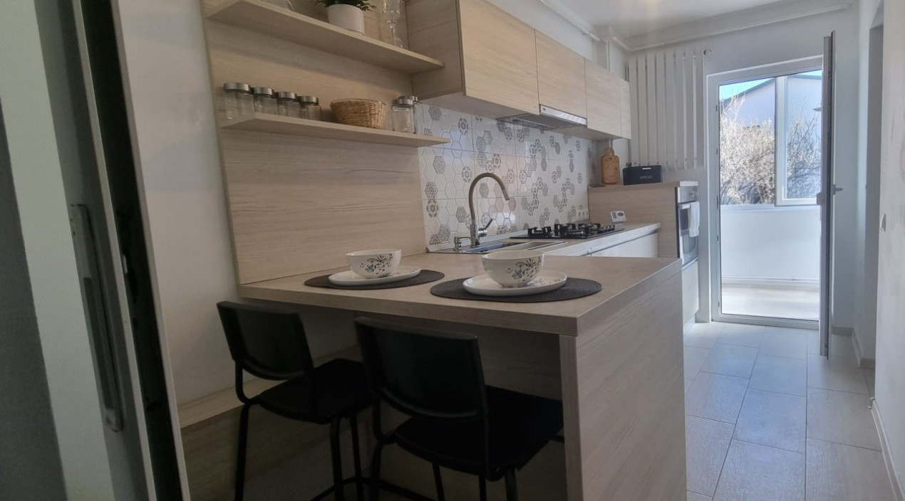 Apartament 2 camere (utilat-mobilat) zona Judetean