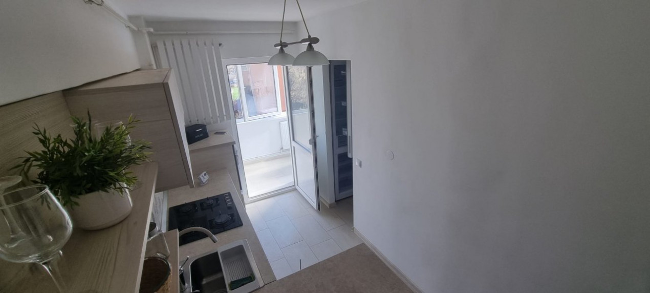 Apartament 2 camere (utilat-mobilat) zona Judetean