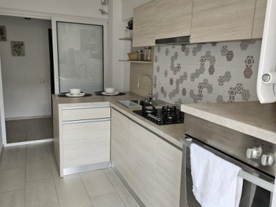 Apartament 2 camere (utilat-mobilat) zona Judetean