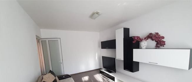 Apartament 2 camere (utilat-mobilat) zona Bartolomeu 