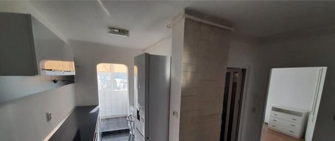 Apartament 2 camere (utilat-mobilat) zona Bartolomeu 