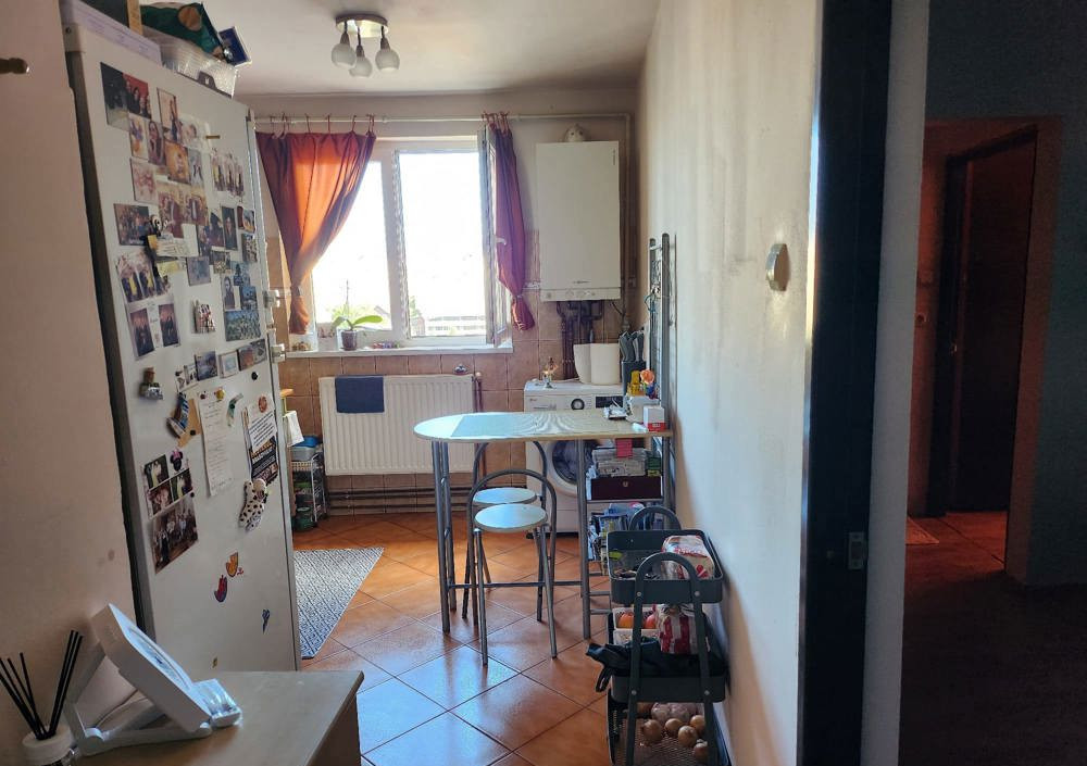 Apartament 3 camere (utilat-mobilat) zona Astra