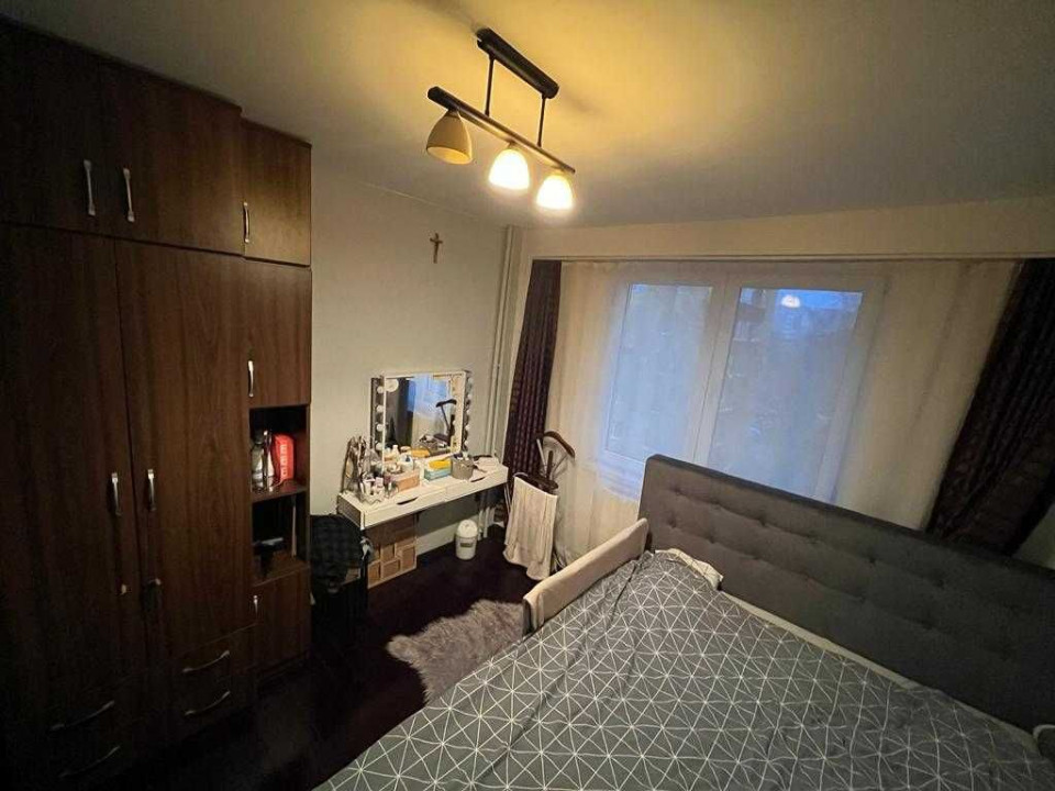 Apartament 3 camere (mobilat-utilat ), situat în zona Grivitei