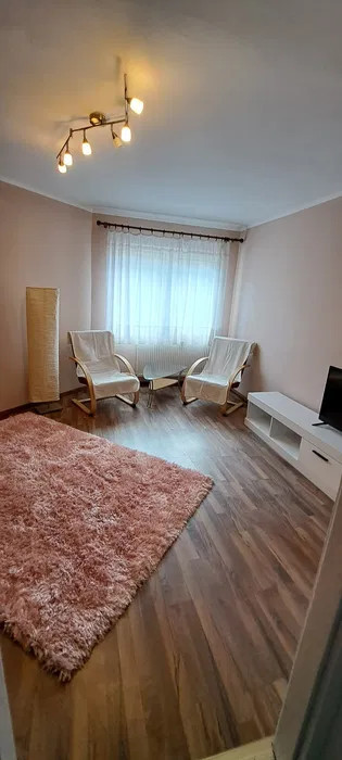 Apartament 2 camere (mobilat-utilat ), situat în zona Racadau