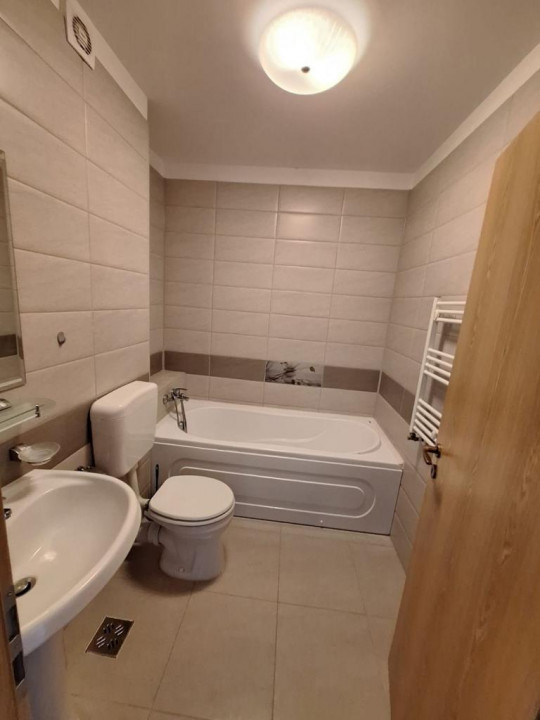 Apartament 2 camere (utilat-mobilat), situat în zona Coresi