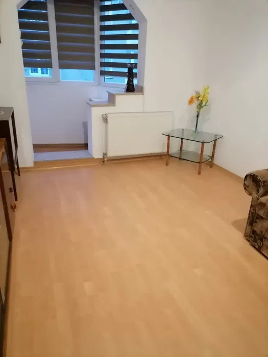 Apartament 2 camere , situat în zona Astra(strada Cocorului)