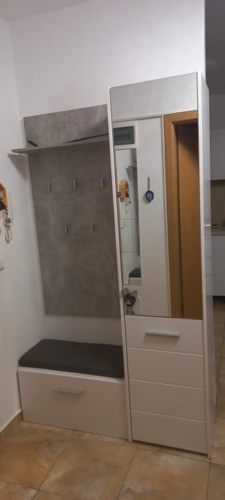 Apartament 2 camere (utilat-mobilat), situat în zona Avantgarden 