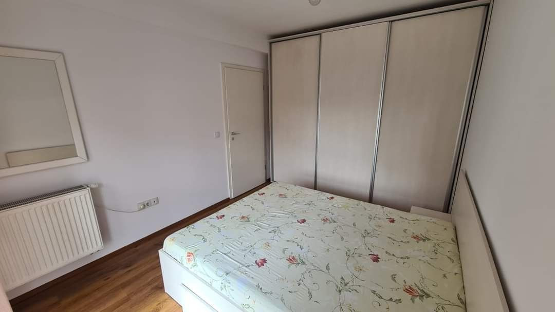 Apartament 2 camere(utilat-mobilat), situat în zona Avantgarden