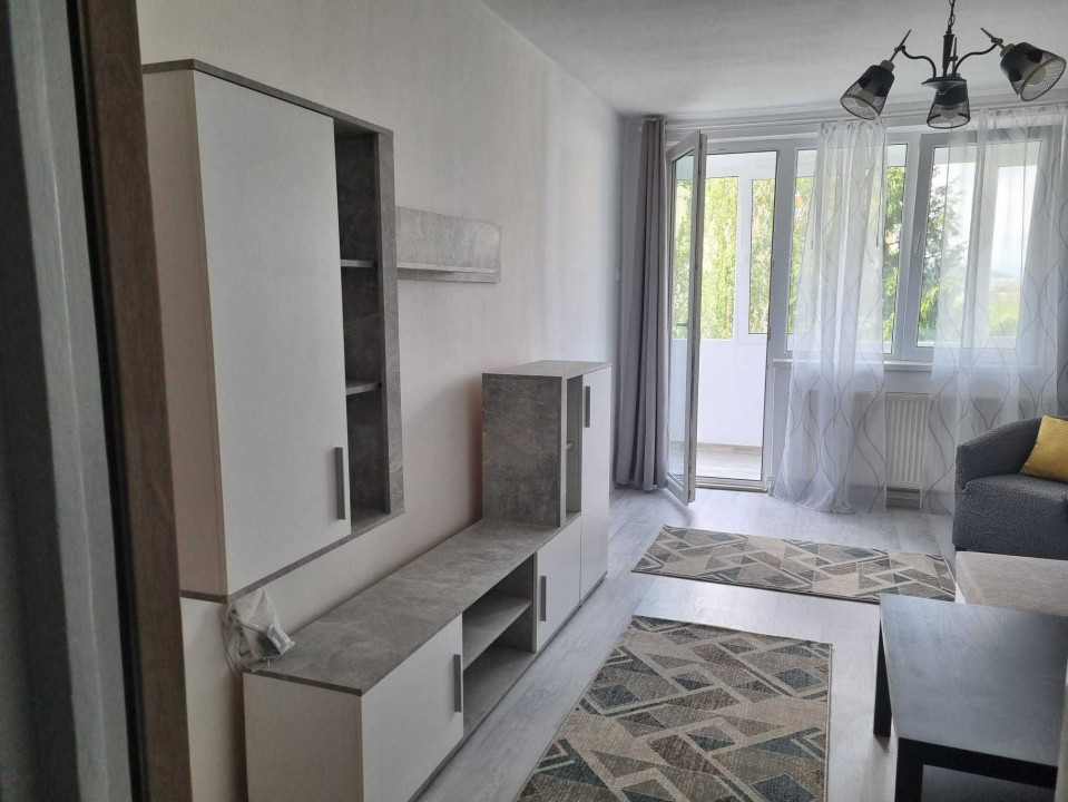 Apartament 2 camere(utilat-mobilat), situat în zona Vlahuta