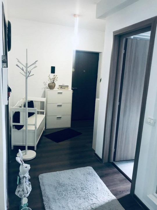 Apartament 2 camere (utilat-mobilat), situat în zona Coresi