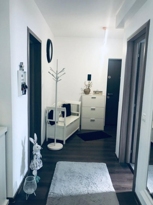 Apartament 2 camere (utilat-mobilat), situat în zona Coresi