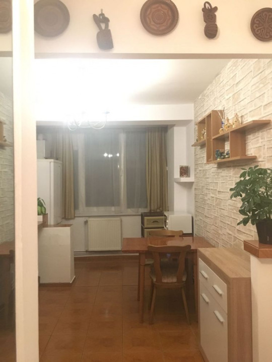 Apartament 2 camere(mobilat), situat în zona Grivitei(Mircea cel Batran)