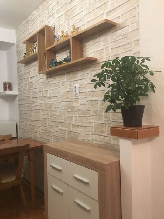 Apartament 2 camere(mobilat), situat în zona Grivitei(Mircea cel Batran)