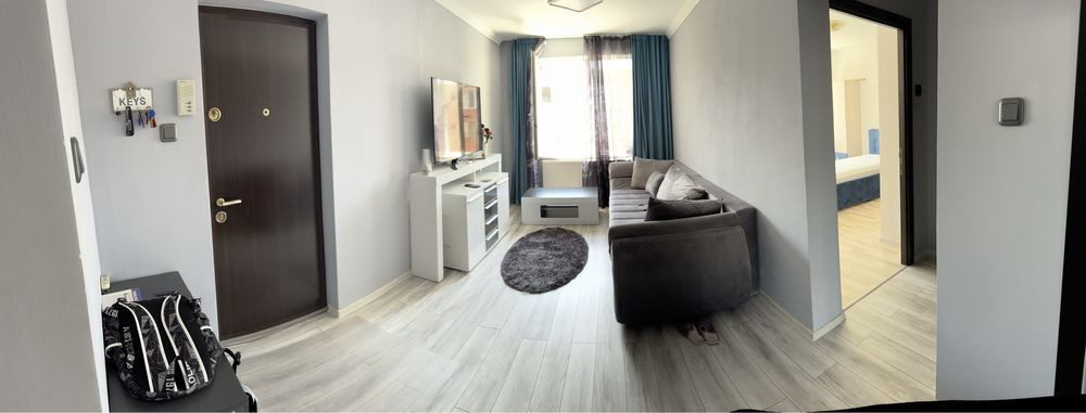 Apartament 3 camere (utilat-mobilat), situat în zona Saturn