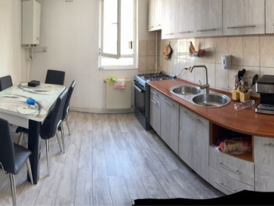 Apartament 3 camere (utilat-mobilat), situat în zona Saturn