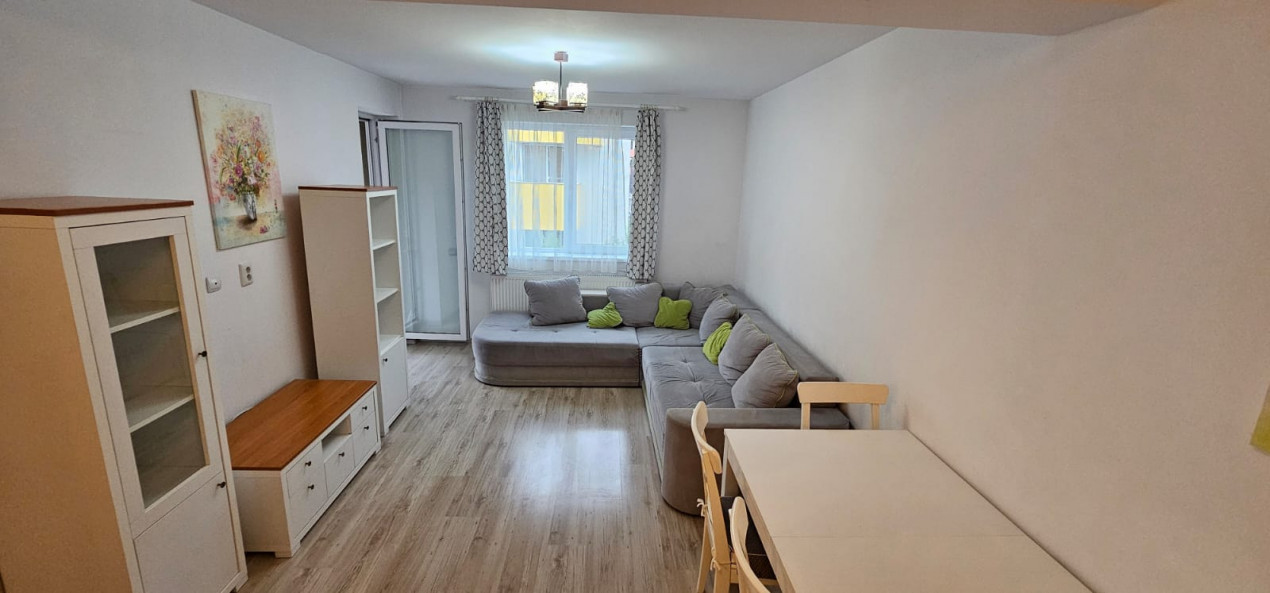 Apartament 2 camere (utilat-mobilat), situat în zona Coresi