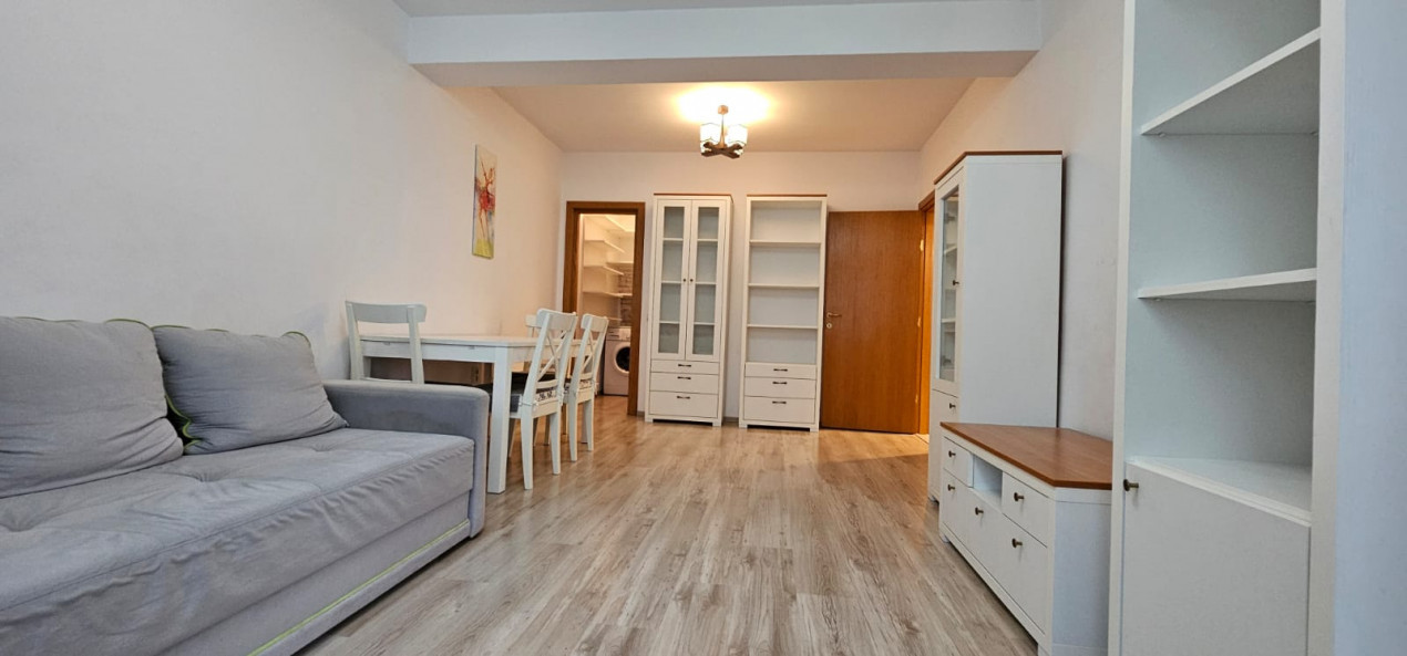 Apartament 2 camere (utilat-mobilat), situat în zona Coresi