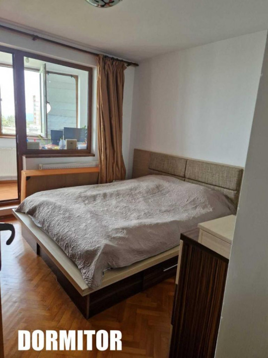 Apartament 3 camere(partial mobilat), zona Astra