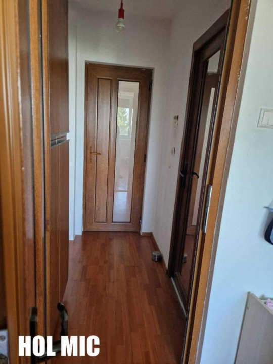 Apartament 3 camere(partial mobilat), zona Astra