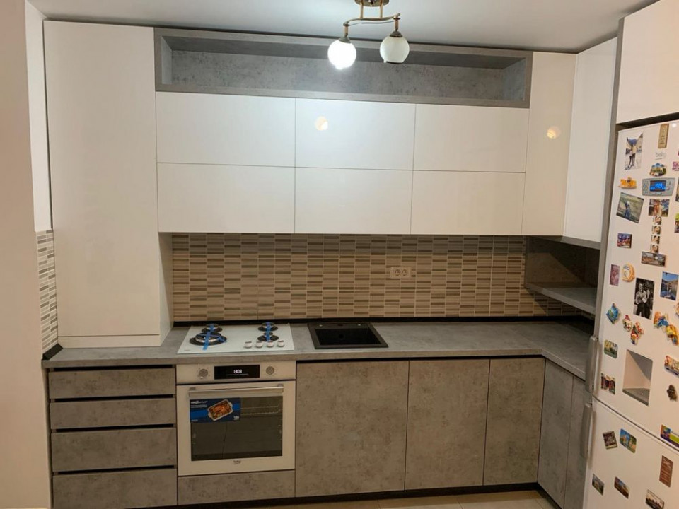 Apartament 2 camere (mobilat-utilat ), situat în zona Coresi