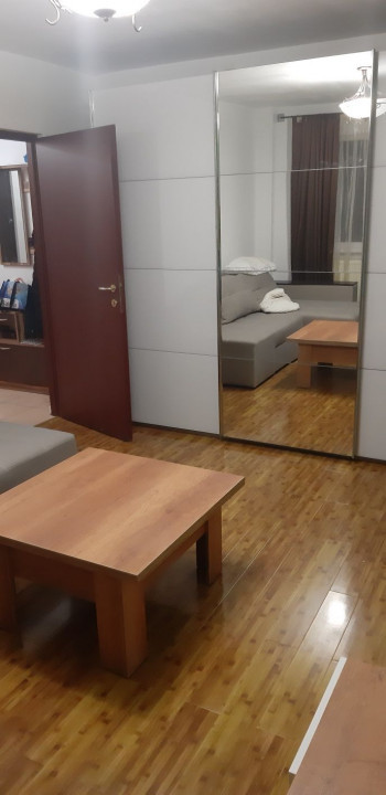 Apartament 2 camere (utilat-mobilat), situat în zona Judetean