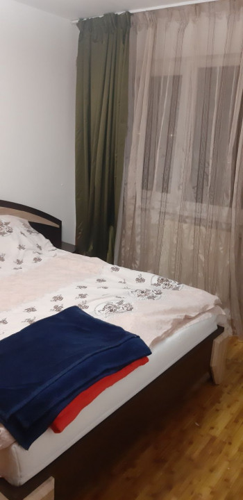 Apartament 2 camere (utilat-mobilat), situat în zona Judetean