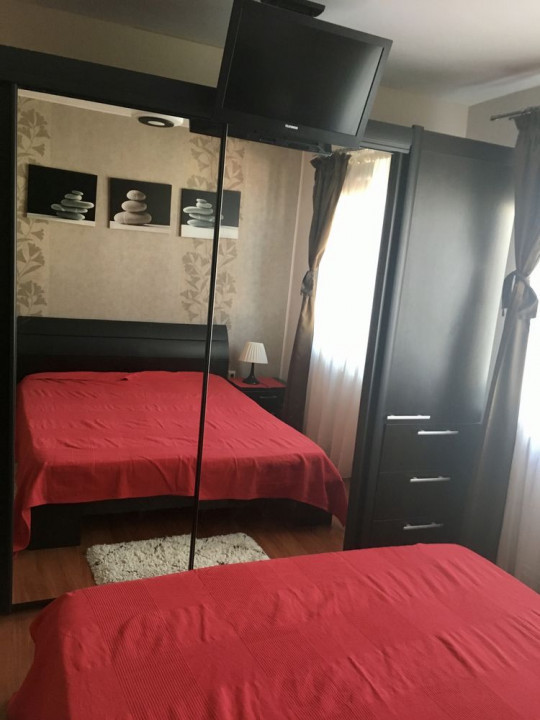 Apartament 3 camere  decomandat  mobilat si utilat